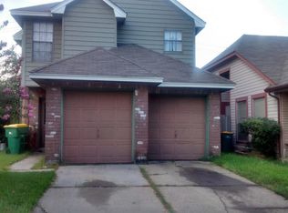 4739 Woodford St, Baytown, TX 77521