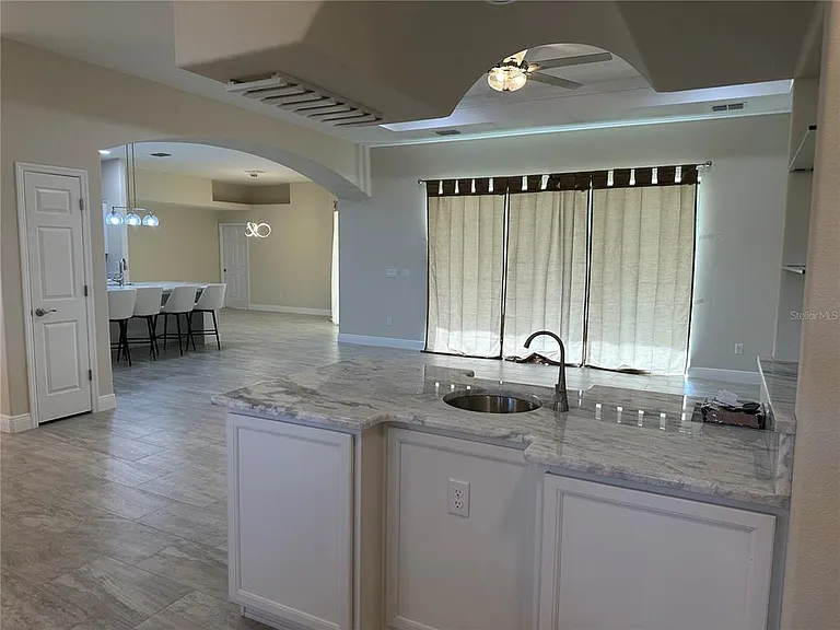 5780 N Lena Dr — Photo 16