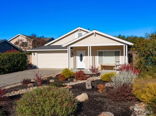 111 Philip Drive, Healdsburg, CA 95448
