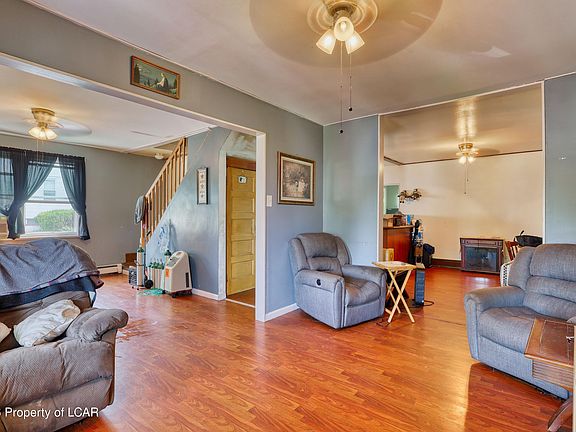 4th image of 328 Spring St