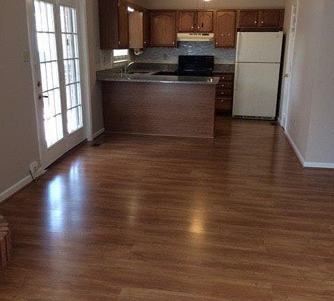 Kitchen & Livingroom