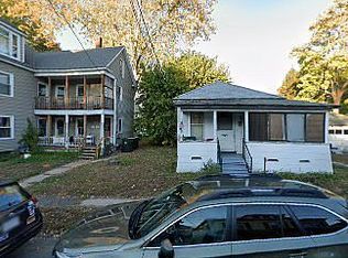 15 Elizabeth St, Northampton, MA 01060