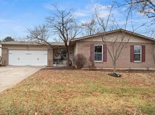 316 Gum Tree Dr, Saint Charles, MO 63301