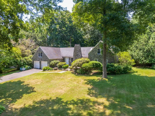 21 Sturges Commons, Westport, CT 06880