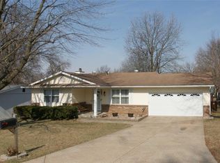 76 Jane Dr, Saint Peters, MO