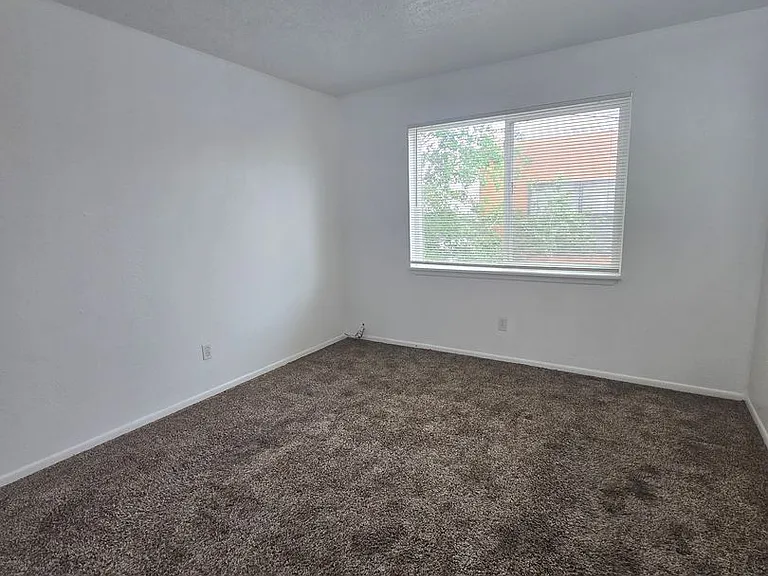 1832 Buena Vista Dr SE #A — Photo 10