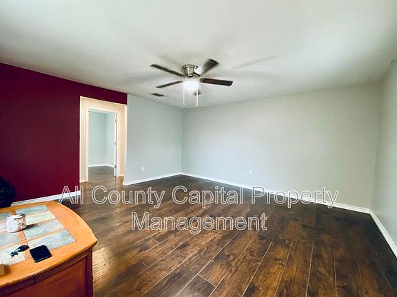 5th image of 1410 Dartmouth St