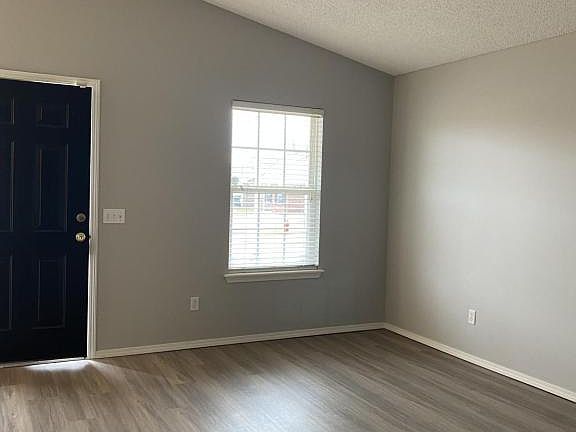 2nd image of 2101 N Chambers Ave