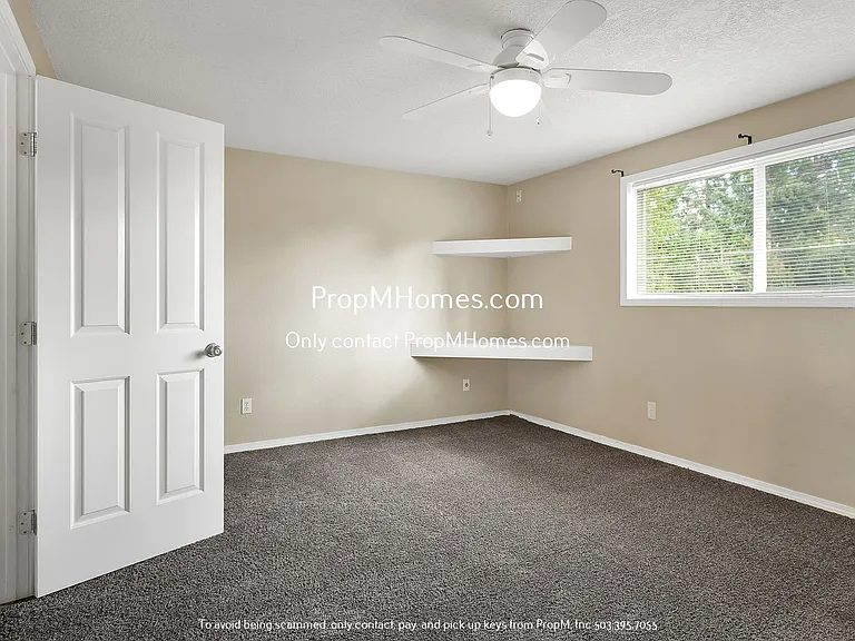 4417 Cornwall St — Photo 16