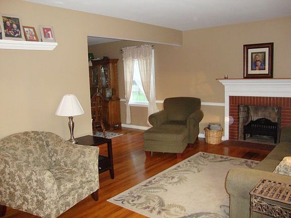 3rd image of 3021 Meier Pl