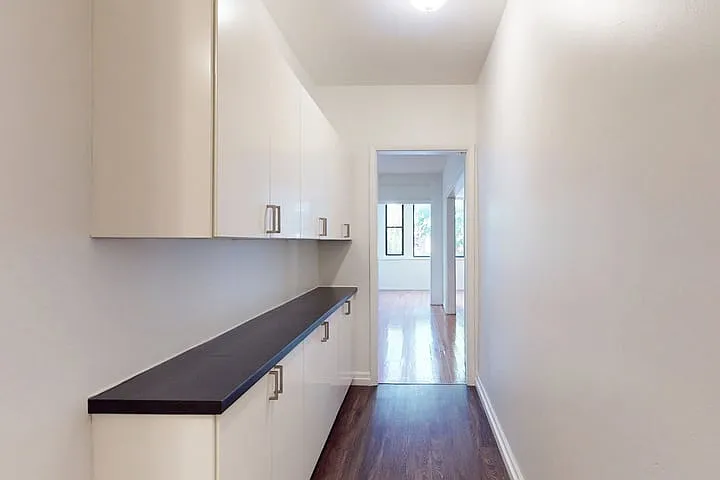 5508 S. Cornell Avenue — Photo 25