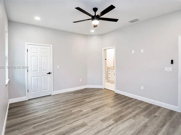 4510 Boabadilla Ave — Photo 11