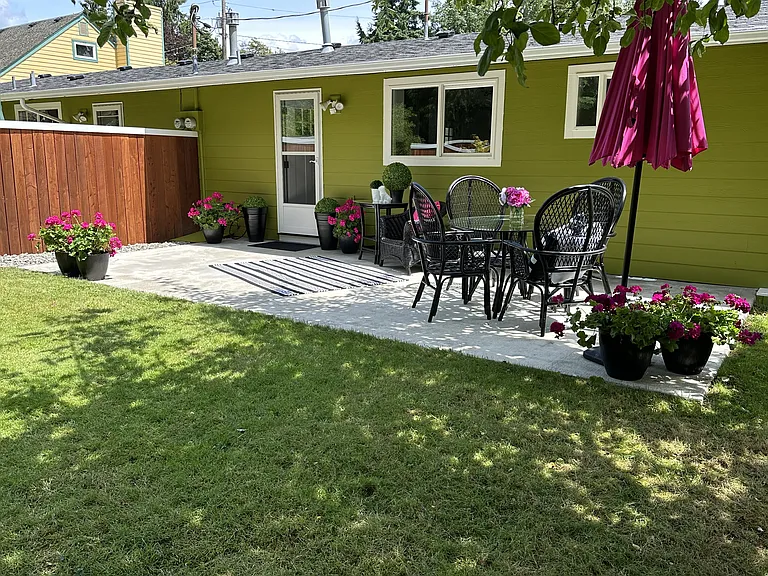 810 Garrison St NE — Photo 27