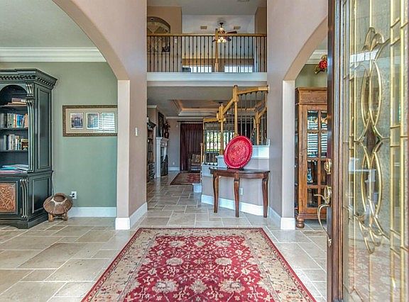 3rd image of 3026 Covebrook Dr