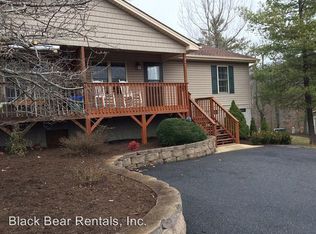 10 Buckshot Ridge Dr, Asheville, NC 28804