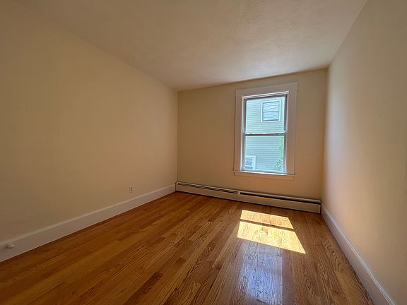 5th image of 6 Horton St Unit 2