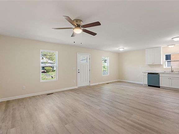 5th image of 712 Richmond Ave