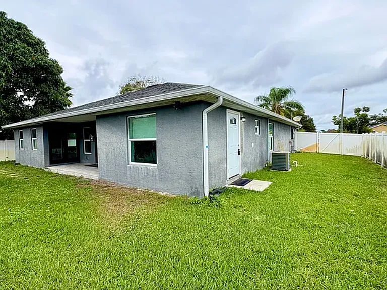 2450 SW Cameo Blvd — Photo 15