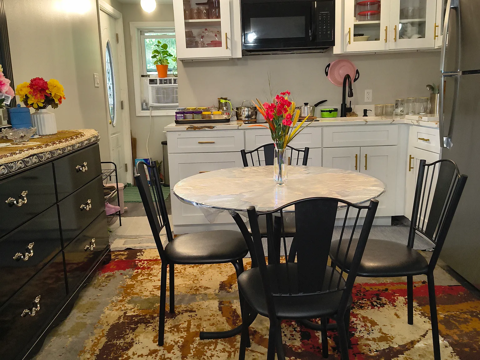 1 bed, 750 sqft, $1,200 — Photo 4