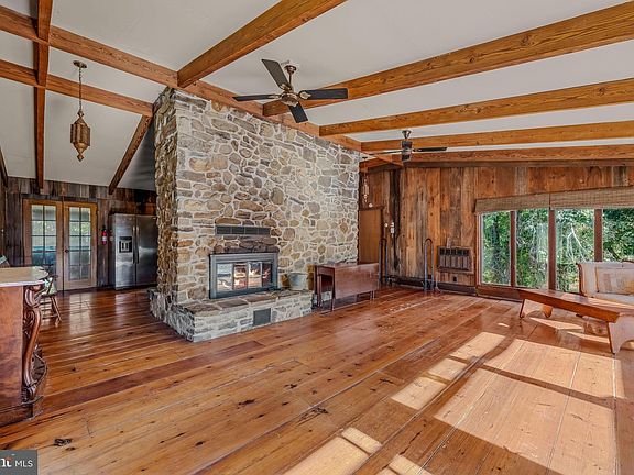 2nd image of 246 Brennans Way