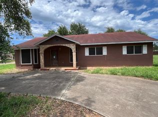 710 W Kohler St, Hebbronville, TX 78361