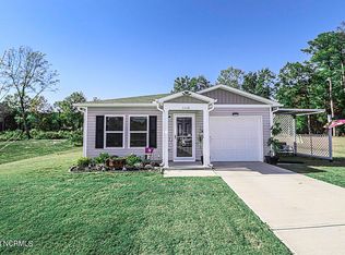 1110 Hope Farm Dr, Tarboro, NC 27886