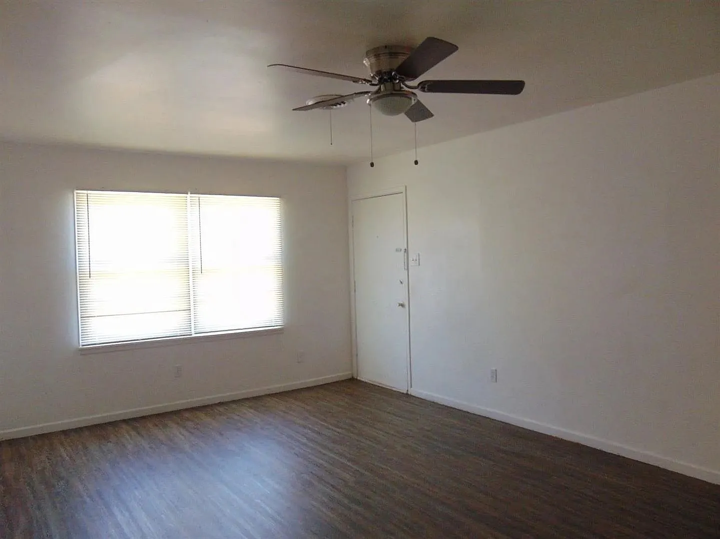 MC 2406 46th Street — Photo 3