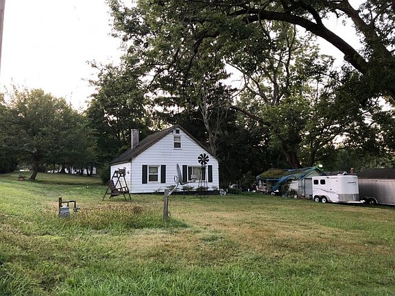 2nd image of 3203 Linda St