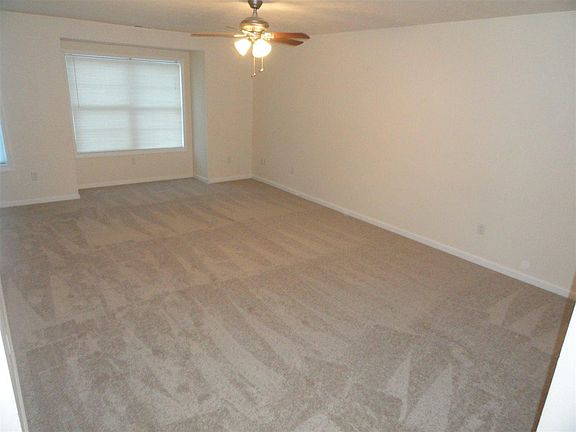 2nd image of 2318 Kendall Ln