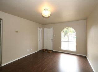 127 Halifax Dr, Cedar Hill, TX 75104
