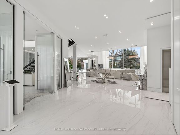 5th image of 8 Cadmus Rd