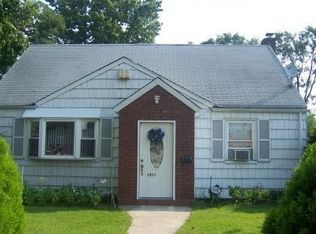 1021 Ditmas Ave, Uniondale, NY 11553