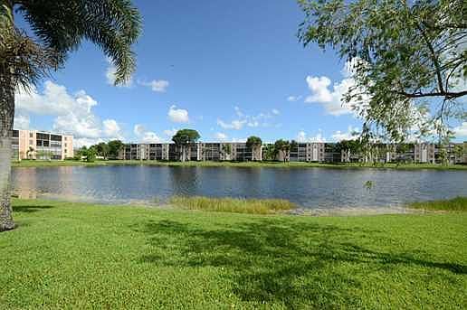 3rd image of 7351 Kinghurst Dr APT 308