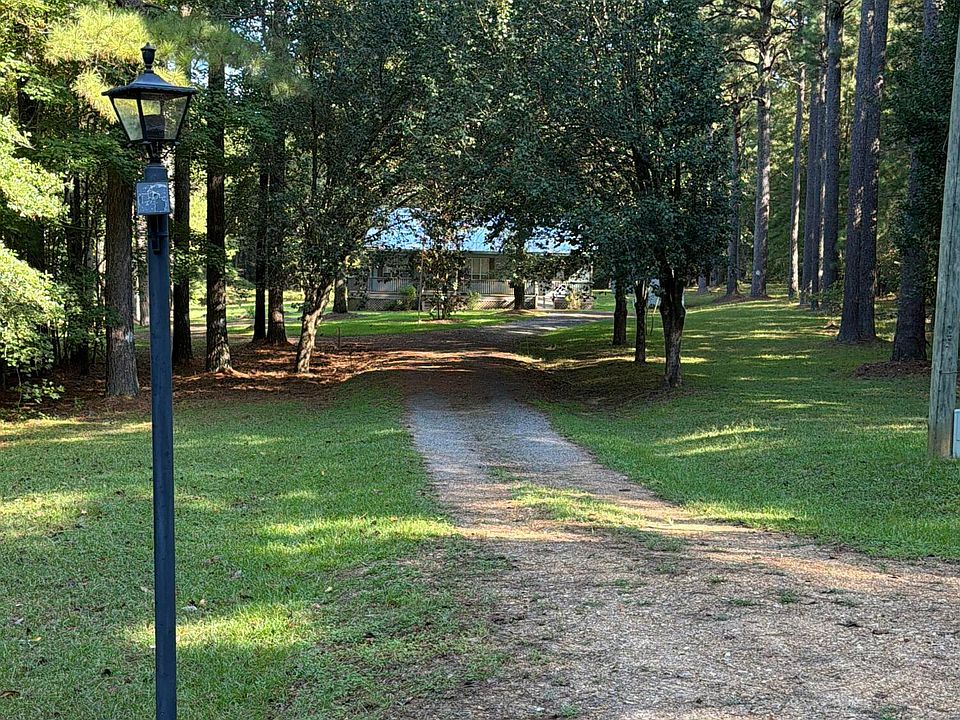 1st image of 110 McCormack Cir