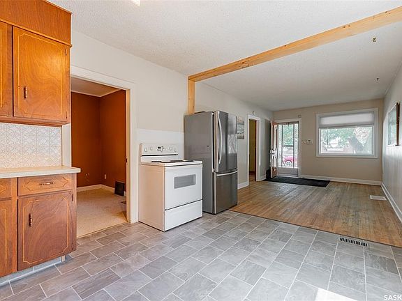 5th image of 2236 Mackay STREET