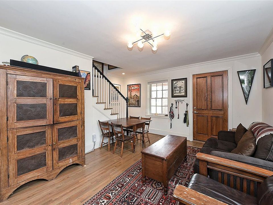 Living Room/Front Door