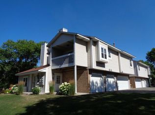 5353 Highpointe Ter, Bloomington, MN 55437