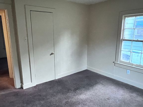 4th image of 5111 W 22nd St