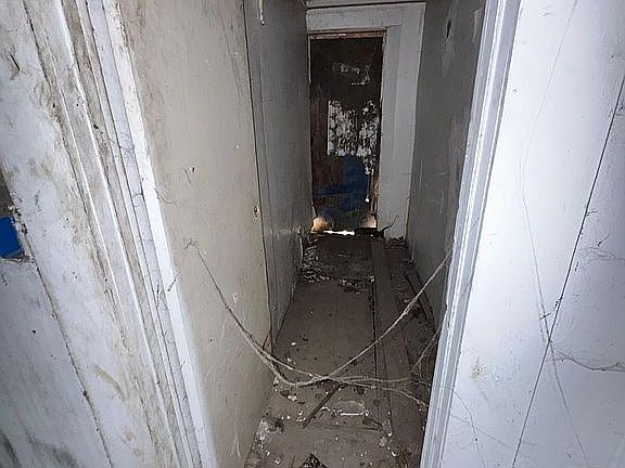 4th image of 3599 E 57th St