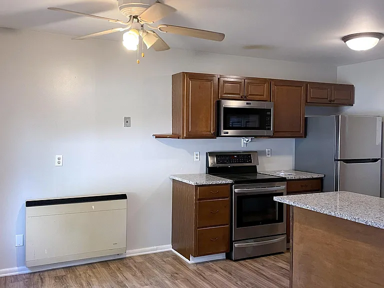 36 Tallow Wood Dr — Photo 6