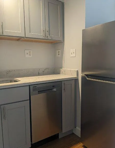 719 D St NE #203 — Photo 2