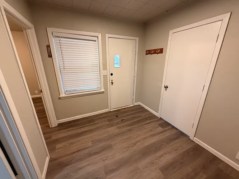 3901 SW 29th St #2 — Photo 3