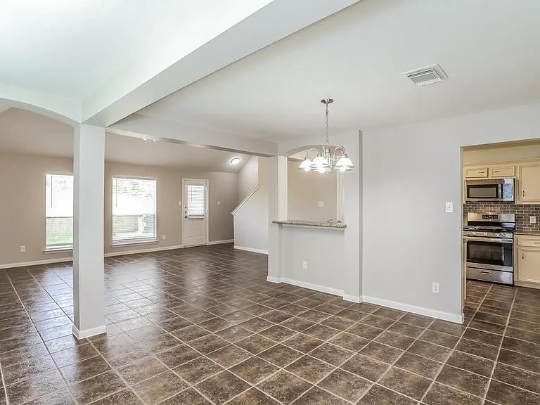8238 Fuqua Gardens Dr — Photo 6