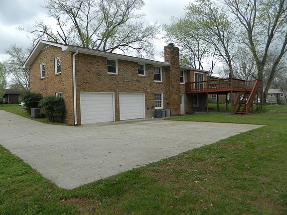 2nd image of 107 Lakeside Park Ct
