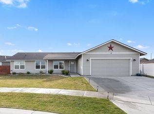 104 SW Dove Ct, Boardman, OR 97818