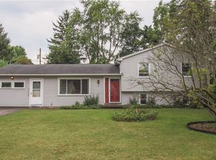 15 Erie Dr, Fairport, NY 14450