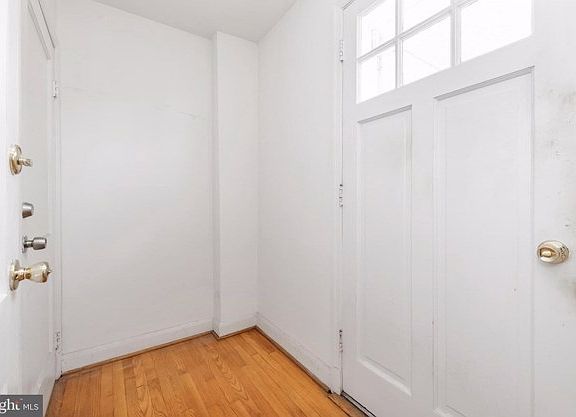 2nd image of 28 Shady Nook Ave APT 1
