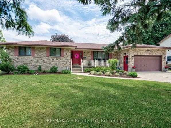 137 Mitchell Ct, West Perth, ON N0K 1N0