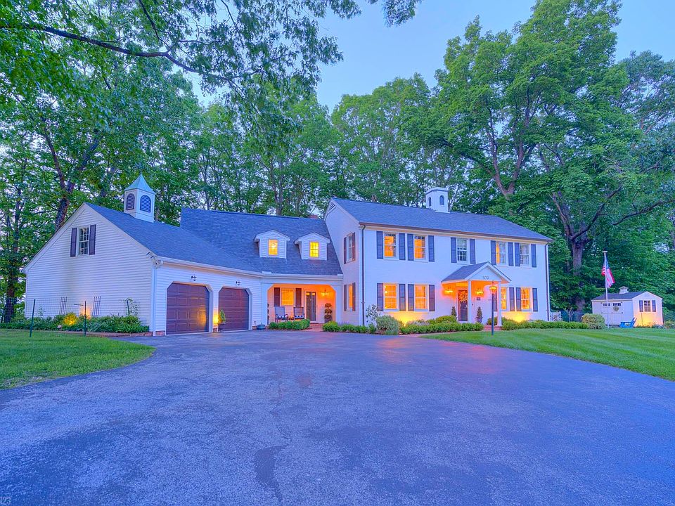 402 Ridgecrest Ln, Radford, VA 24141 Zillow