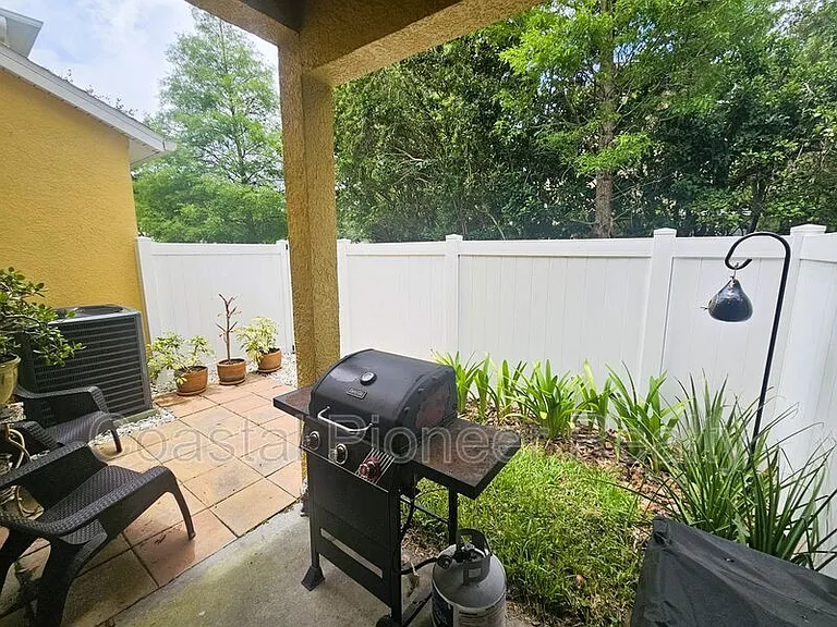 8148 Stone Leaf Ln — Photo 31